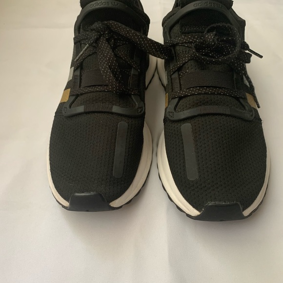 Adidas Originals U Phat Run Size 8.5 mens Color black/Gold/silver Style FW2323 - Picture 5 of 11